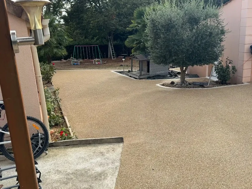 Béton désactivé à Mouroux - Photo 3