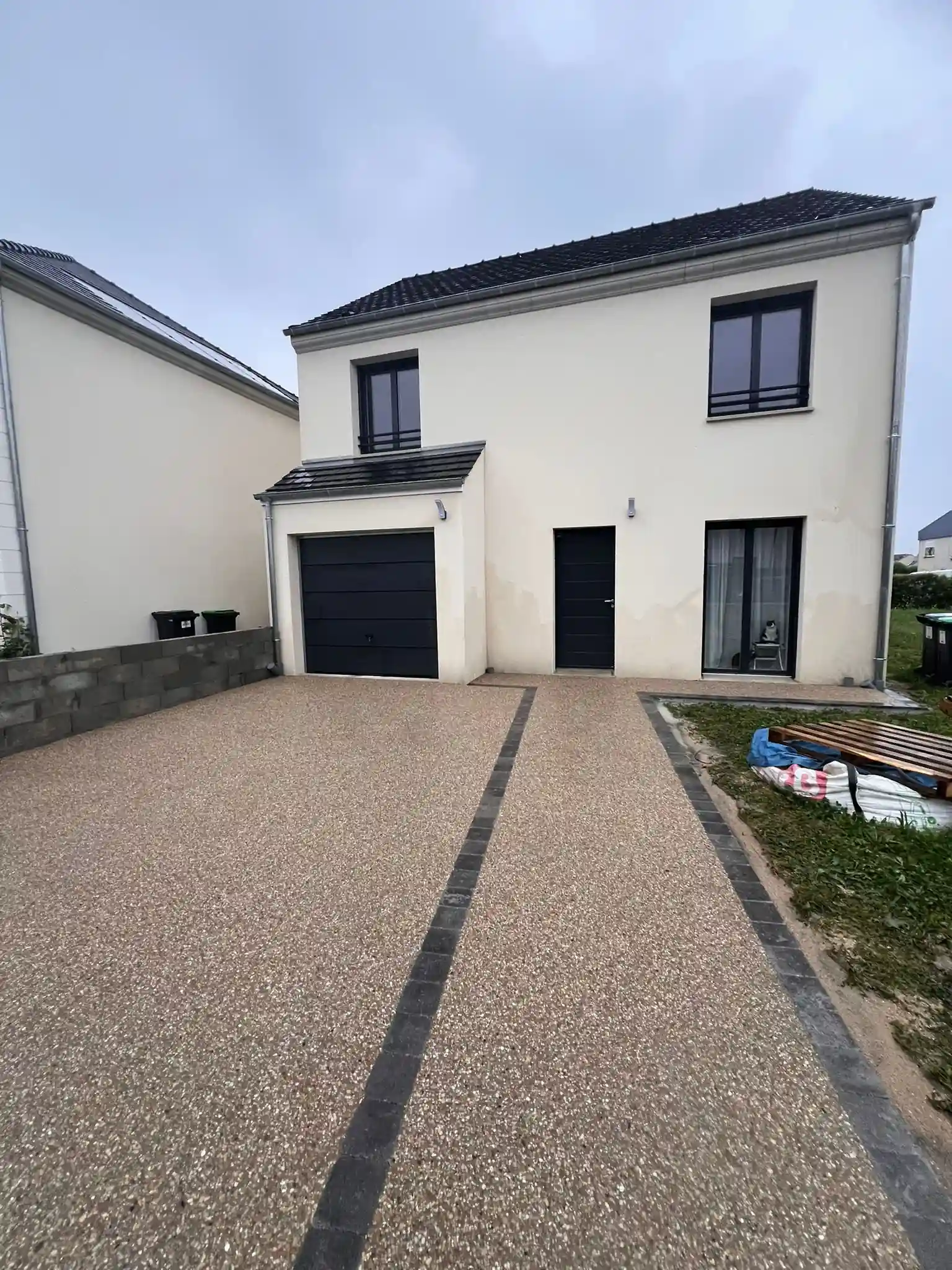 Béton désactivé à Magny-les-Hameaux - Photo 1