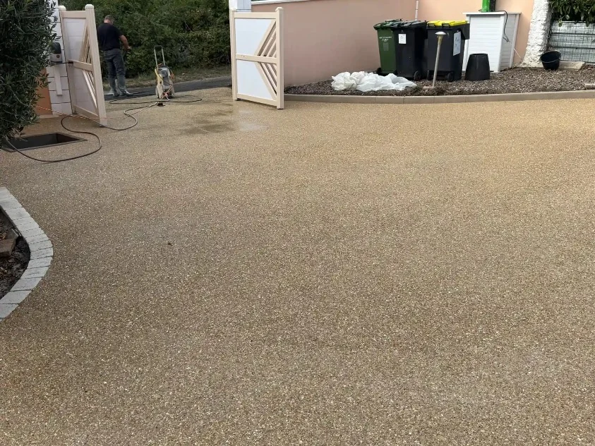 Béton désactivé à Mouroux - Photo 2